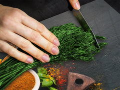 Induction Cooktop Cover –Shatter Resistant Glass Kitchen Board – Hob cover; MEASURES: SINGLE: 60 x 52 cm (23,62” x 20,47”); DOUBLE: 30 x 52 cm (11,81” x 20,47”); D38 Herbs and spices Series : Colourful spices