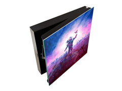 Wandmontierter Schlüsselhalter K11 Astronaut mit Alien-Schmetterling