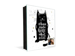 Tableau en verre avec surface magnétique et cadre pour clés K07 Maison avec un chat
