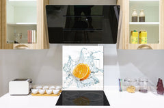 Glass kitchen splashback – Glass upstand BS09 Water splash Series: Orange In Water 1