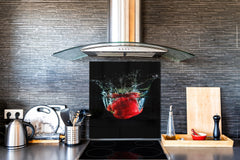 Glass kitchen splashback – Glass upstand BS09 Water splash Series: Peppers In Water 1