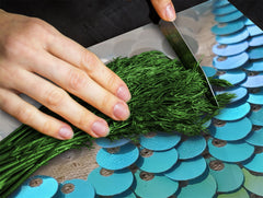 TEMPERED GLASS CHOPPING BOARD – Glass Cutting Board and Worktop Saver – Worktop protector; MEASURES: SINGLE: 60 x 52 cm (23,62” x 20,47”); DOUBLE: 30 x 52 cm (11,81” x 20,47”); D30 Decorative Surfaces Series: Turquoise fish-like scale