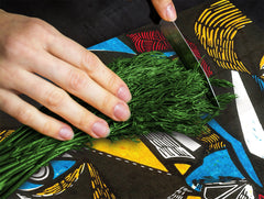 Induction Cooktop Cover –Shatter Resistant Glass Kitchen Board – Hob cover; MEASURES: SINGLE: 60 x 52 cm (23,62” x 20,47”); DOUBLE: 30 x 52 cm (11,81” x 20,47”); D32 Paintings Series: Surreal coloured faces