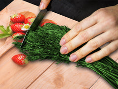 Arbeitsplattenschoner und Nudelbrett 60D02: Erdbeerherz