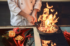 Enorm Küchenbrett aus Hartglas und Induktionskochplattenabdeckung; Food series DD16: African food