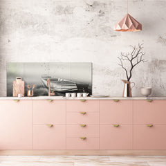 Toughened printed glass backsplash - Wideformat steel coated wall glass splashback: Boat and birds photography