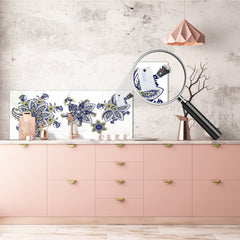 Wide-format tempered glass kitchen wall panel with metal backing - and without: Paisley set