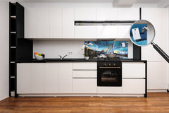 Tempered Glass magnetic and non magnetic splash-back in wide-format: Yacht in the city by Georges Braque