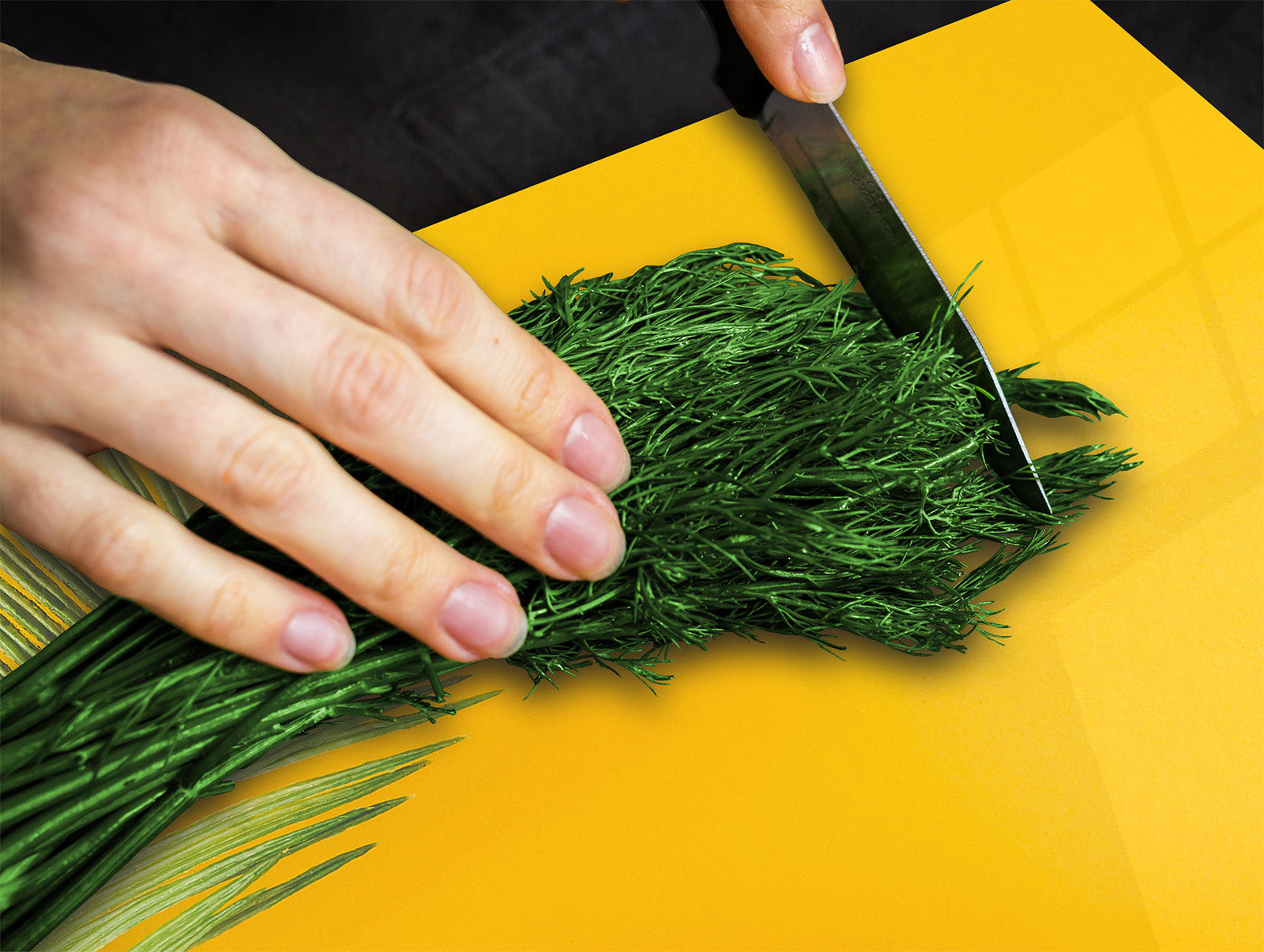 Tempered GLASS Cutting Board – Worktop saver and Pastry Board –- Glass Kitchen Board; MEASURES: SINGLE: 60 x 52 cm (23,62” x 20,47”); DOUBLE: 30 x 52 cm (11,81” x 20,47”); D34 Nature Series: Yellow leaves