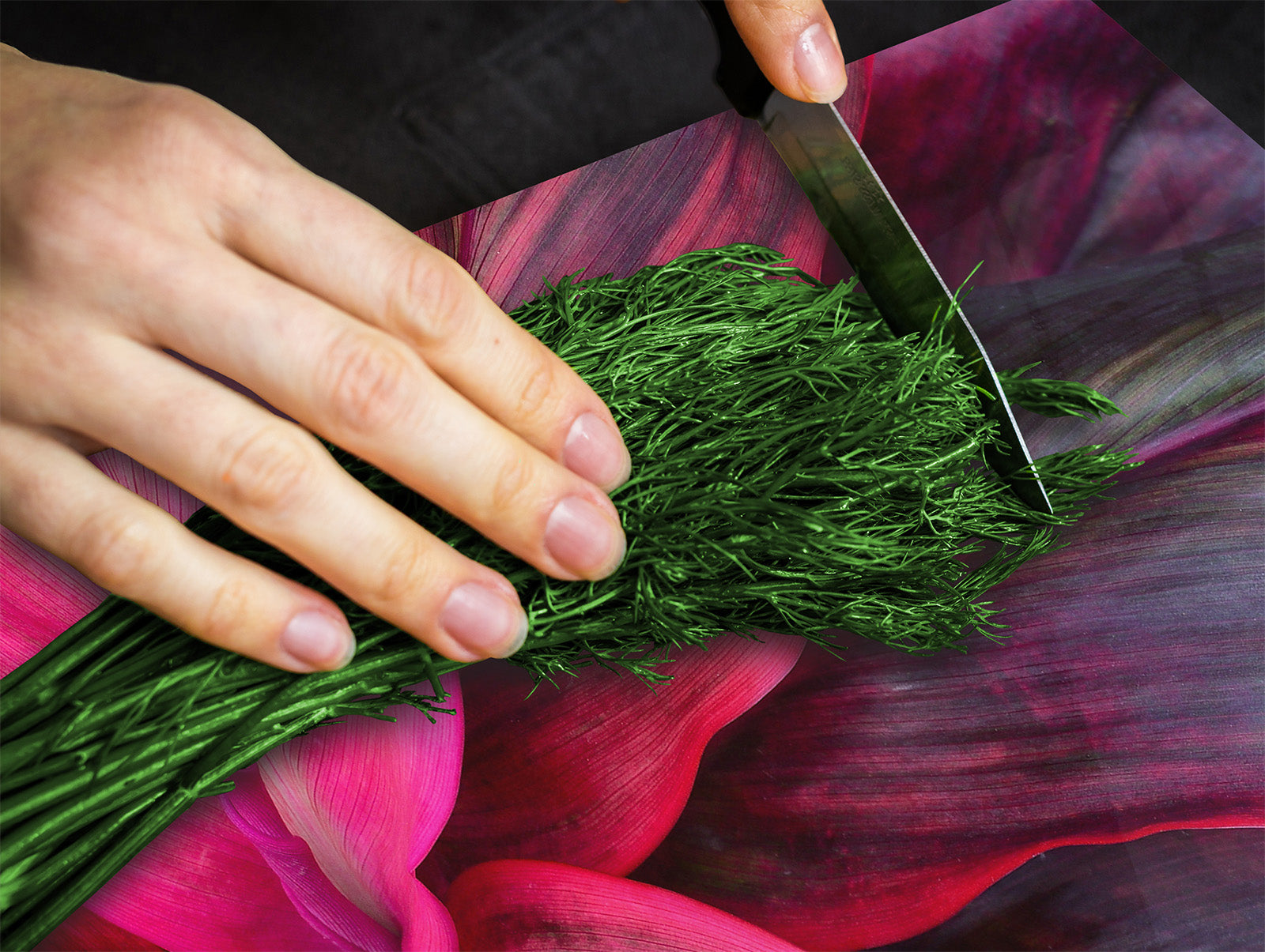 Tempered GLASS Cutting Board – Worktop saver and Pastry Board –- Glass Kitchen Board; MEASURES: SINGLE: 60 x 52 cm (23,62” x 20,47”); DOUBLE: 30 x 52 cm (11,81” x 20,47”); D34 Nature Series: Fluorescent leaves