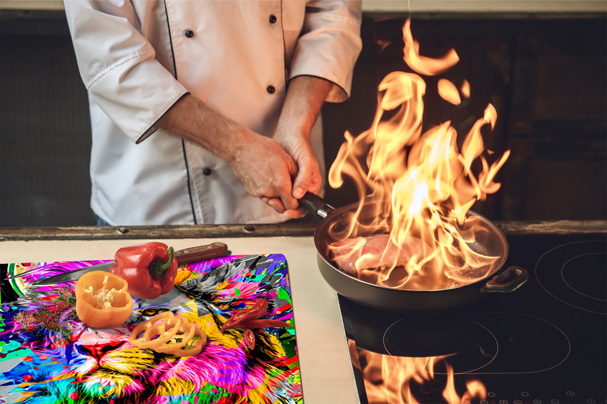 Induction Cooktop Cover Kitchen Board – Impact Resistant Glass Pastry Board; MEASURES: SINGLE: 60 x 52 cm (23,62” x 20,47”); DOUBLE: 30 x 52 cm (11,81” x 20,47”); D37 Animals Series : Colourful lion