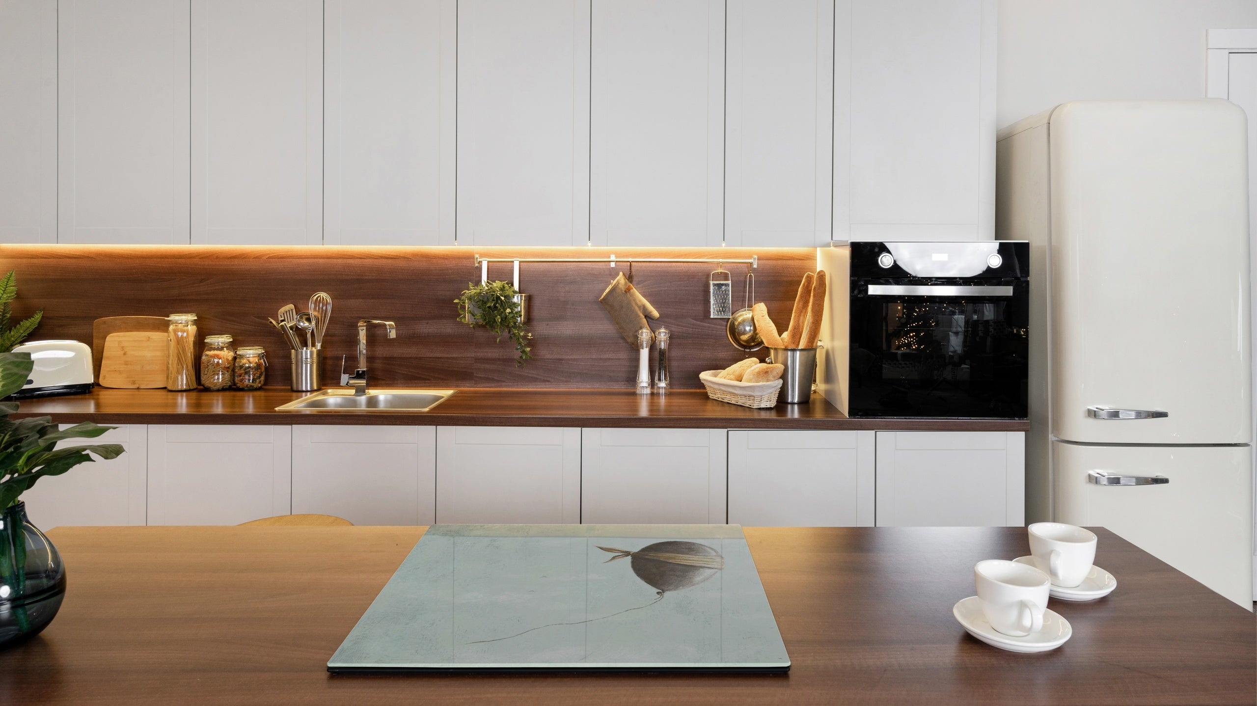 Versatile Tempered Glass Worktop Saver and Induction Cooktop Cover – Durable and Scratch-Resistant – MEASURES: SINGLE: 60 x 52 cm; DOUBLE: 2 x 30 x 52 cm; D41 Abstract Concepts Series 1 : Blind Balloon in the Sky