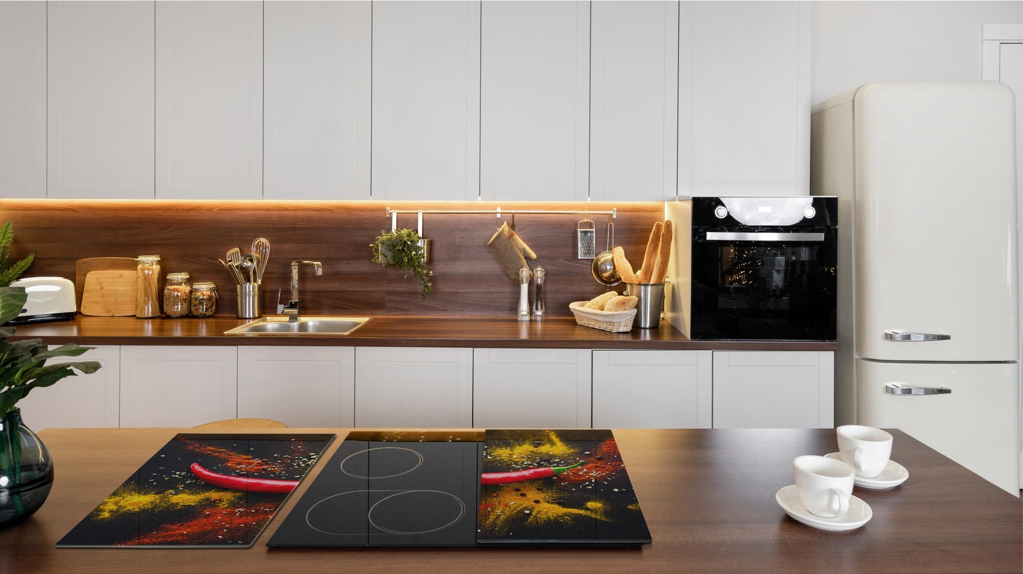 Induction Cooktop Cover –Shatter Resistant Glass Kitchen Board – Hob cover; MEASURES: SINGLE: 60 x 52 cm (23,62” x 20,47”); DOUBLE: 30 x 52 cm (11,81” x 20,47”); D38 Herbs and spices Series : Chilli pepper