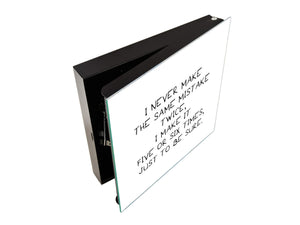 Pizarra de vidrio magnética con Caja para llaves  K16 Doodle de textos  Cometer errores