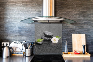 Originale pannello cucina vetro – Paraschizzi vetro – Pannello vetro artistico BS02 Serie pietre:  Gocce d'acqua sulla pietra