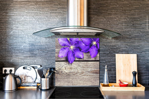 Paraschizzi vetro rinforzato – Paraspruzzi artistico stampato su vetro BS04 Serie soffioni e fiori  : Fiore viola 1