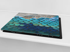 TEMPERED GLASS CHOPPING BOARD – Glass Cutting Board and Worktop Saver – Worktop protector; MEASURES: SINGLE: 60 x 52 cm (23,62” x 20,47”); DOUBLE: 30 x 52 cm (11,81” x 20,47”); D30 Decorative Surfaces Series: Turquoise fish-like scale