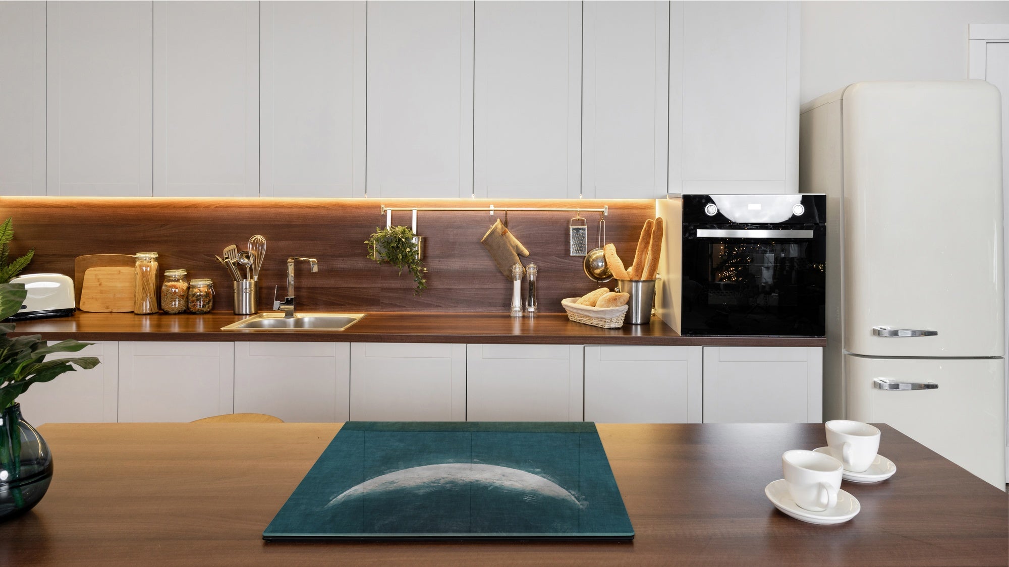 Induction Cooktop Cover –Shatter Resistant Glass Kitchen Board – Hob cover; MEASURES: SINGLE: 60 x 52 cm (23,62” x 20,47”); DOUBLE: 30 x 52 cm (11,81” x 20,47”); D32 Paintings Series: Rising moon