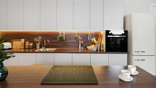 TEMPERED GLASS CHOPPING BOARD – Glass Cutting Board and Worktop Saver – Worktop protector; MEASURES: SINGLE: 60 x 52 cm (23,62” x 20,47”); DOUBLE: 30 x 52 cm (11,81” x 20,47”); D30 Decorative Surfaces Series: Luxury golden pattern