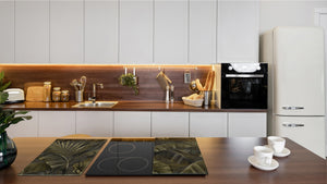 Induction Cooktop Cover Kitchen Board – Impact Resistant Glass Pastry Board – Heat resistant; MEASURES: SINGLE: 60 x 52 cm (23,62” x 20,47”); DOUBLE: 30 x 52 cm (11,81” x 20,47”); D31 Tropical Leaves Series: Dark banana leaves