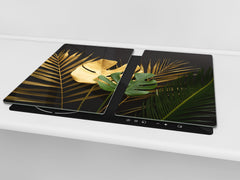Induction Cooktop Cover Kitchen Board – Impact Resistant Glass Pastry Board – Heat resistant; MEASURES: SINGLE: 60 x 52 cm (23,62” x 20,47”); DOUBLE: 30 x 52 cm (11,81” x 20,47”); D31 Tropical Leaves Series: Leave texture on black background
