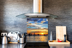 Einzigartiges Glas-Küchenpanel – Hartglas-Rückwand – Kunstdesign Glasaufkantung BS20 Serie Meerwasser:  West Of The Yachts