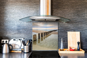 Einzigartiges Glas-Küchenpanel – Hartglas-Rückwand – Kunstdesign Glasaufkantung BS20 Serie Meerwasser:  West Beach Stumps