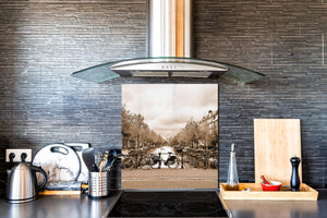 Glasrückwand mit atemberaubendem Aufdruck – Küchenwandpaneele aus gehärtetem Glas BS25 Serie Städte:  Sepia City 3