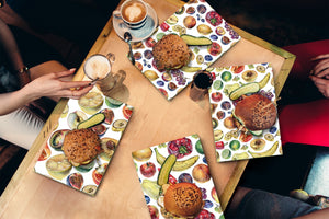 Conjunto de tablas decorativas para preparar y servir la comida: Serie de frutas y verduras MD04: Dibujado a mano comida vegana