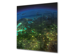 Glasrückwand mit atemberaubendem Aufdruck – Küchenwandpaneele aus gehärtetem Glas BS25 Serie Städte:  Earth From Space 1