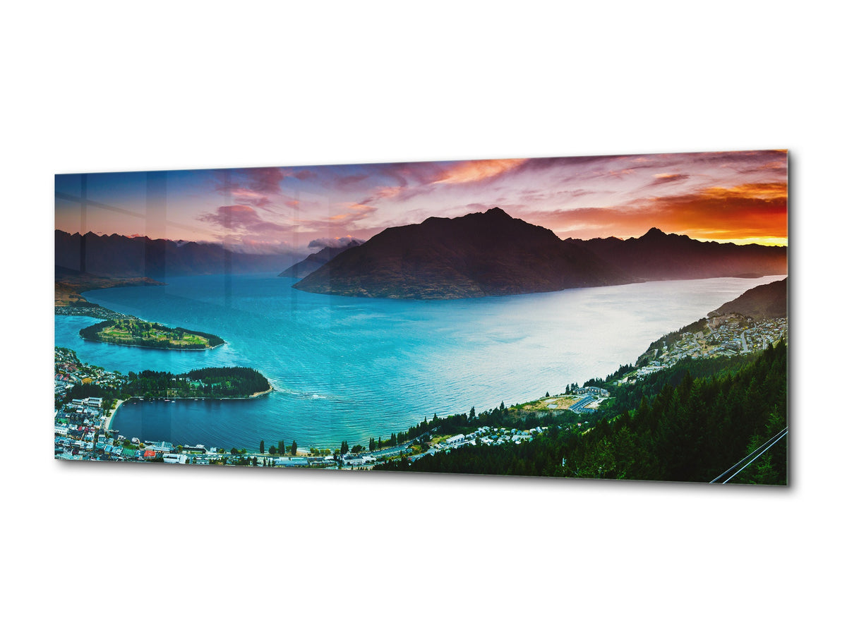 Graphic Art Print on Glass – Available in 5 different sizes – Nature Series 01B: Lake at dusk in Australia