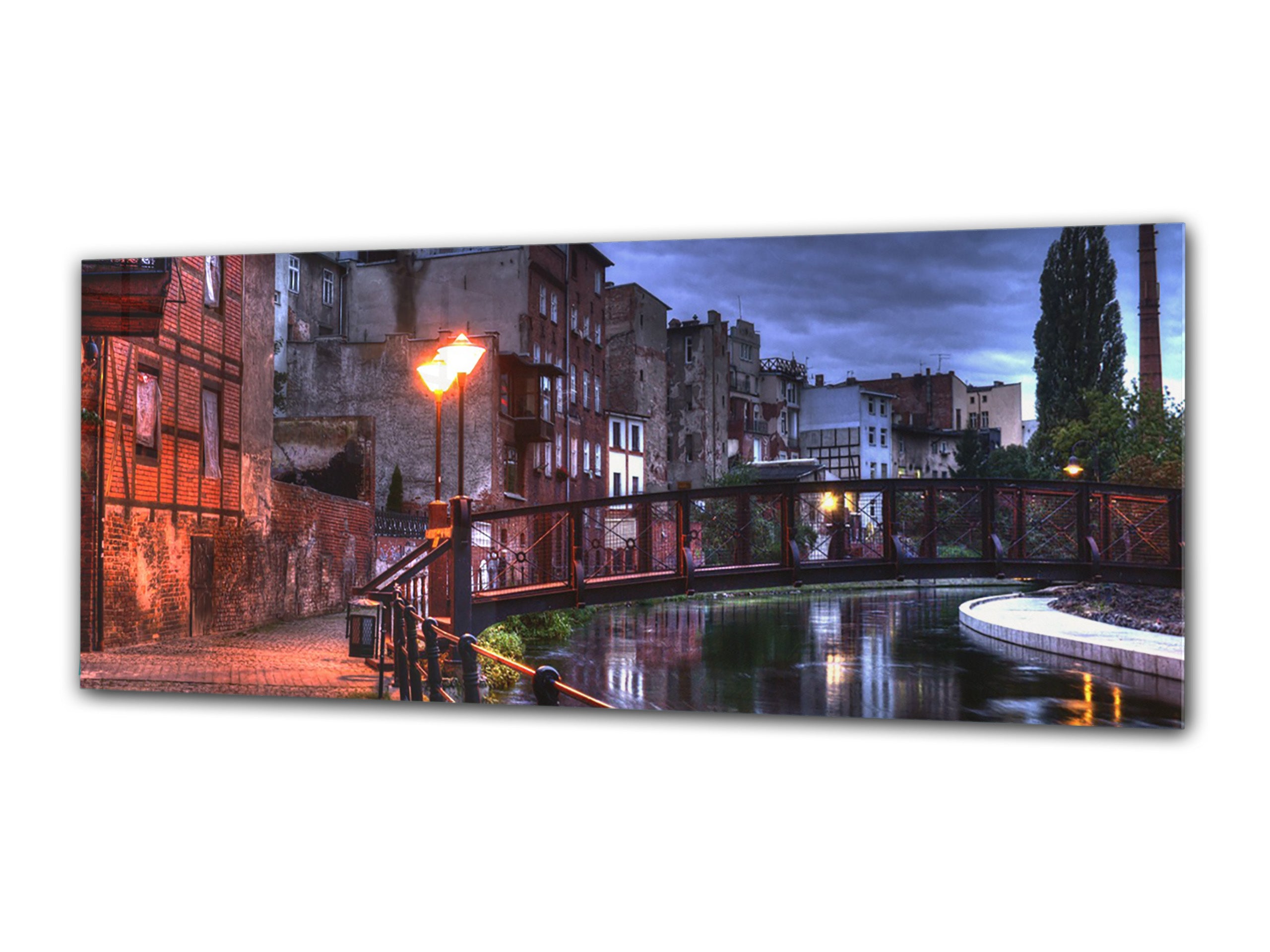 Arte mural con impresión en vidrio: imagen sobre vidrio de 125 x 50 cm (≈ 50” x 20”); Ciudad de noche 23
