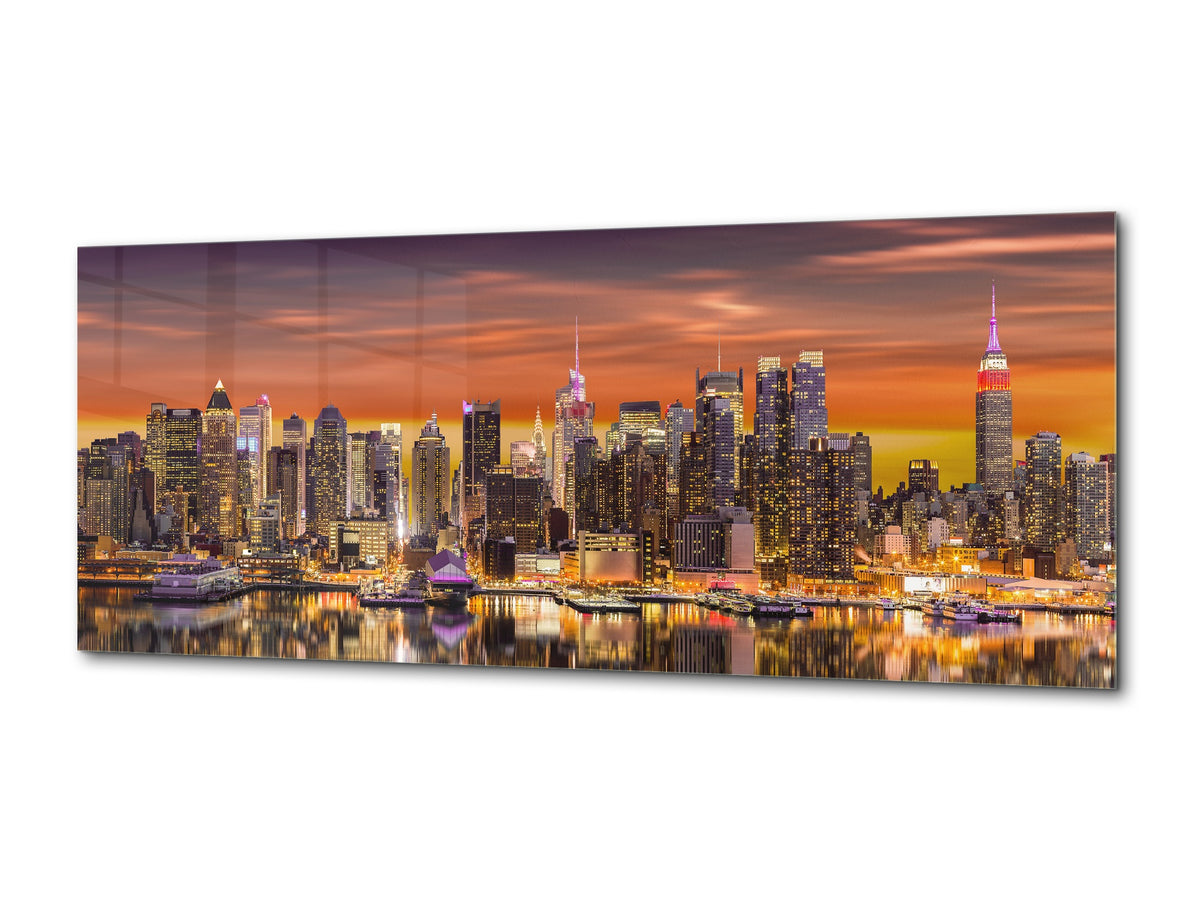 Beautiful Quality Glass Print Picture – Available in 5 different sizes – Cities Series 04: New York City panorama at sunrise