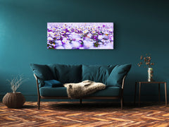 Glass Wall Art – Available in 5 different sizes – Flowers and leaves Series 03: Spring field of white fresh daisies