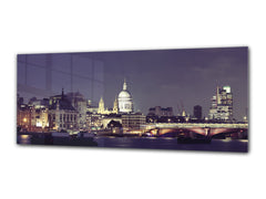 Arte mural con impresión en vidrio: imagen sobre vidrio de 125 x 50 cm (≈ 50” x 20”); Ciudad de noche 7