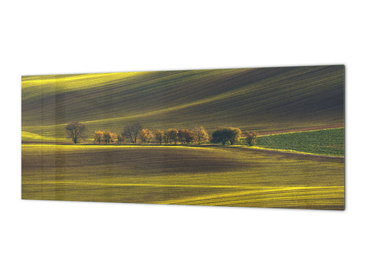 Wide-format glass kitchen panel with and w/o stainless steel metal back-coating: Rolling Spring