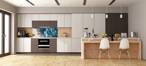 Glass kitchen panel with and w/o stainless steel back-coating: Paint in the water