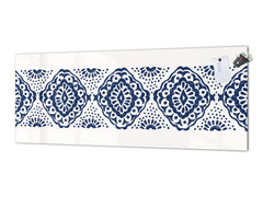 Glass kitchen panel with and w/o stainless steel back-coating: Shibori and chevron