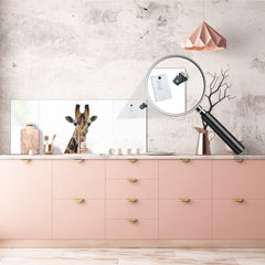 Glass backsplash w/ and w/o metal sheet backing with magnetic properties: Giraffe portrait