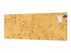 Glasrückwand mit und ohne Metallblechrückwand mit magnetischen Eigenschaften: Sodablasen 